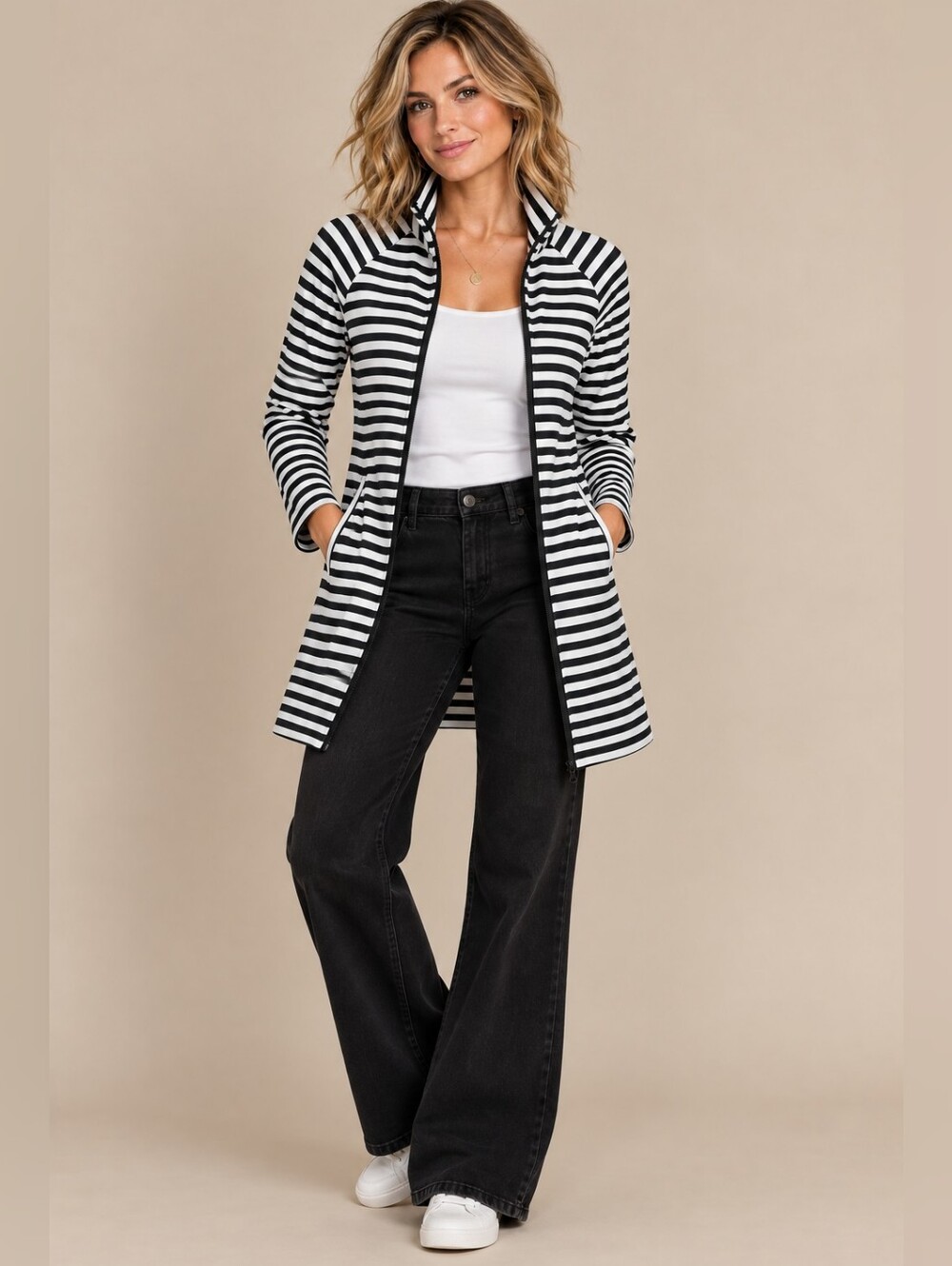 NWOT Cabi Byline Jacket/Dress Size Small Black And White
